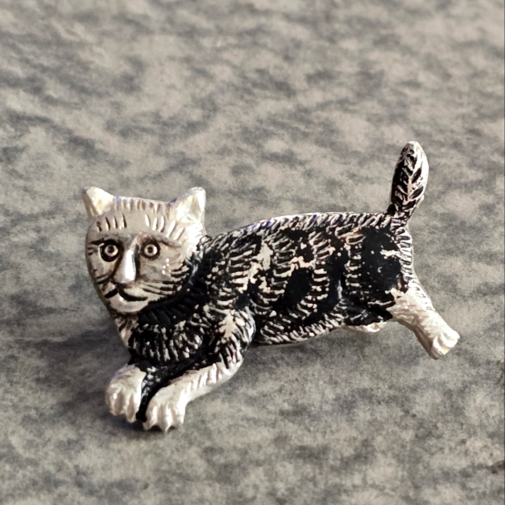 Vintage Kitten pin Hong Kong kitty silver tone brooch cat feline tiny